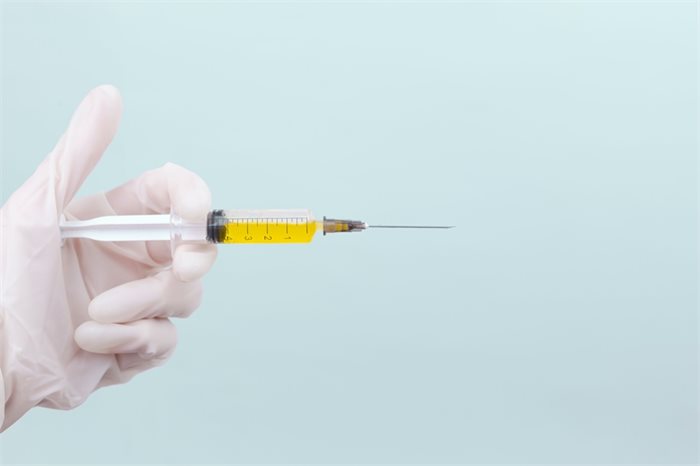 חיסון הקורונה: 5 מיתוסים שבגללם אנשים מפחדים להתחסן