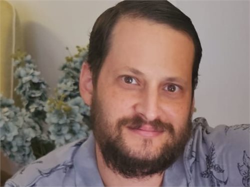 תומר סביר