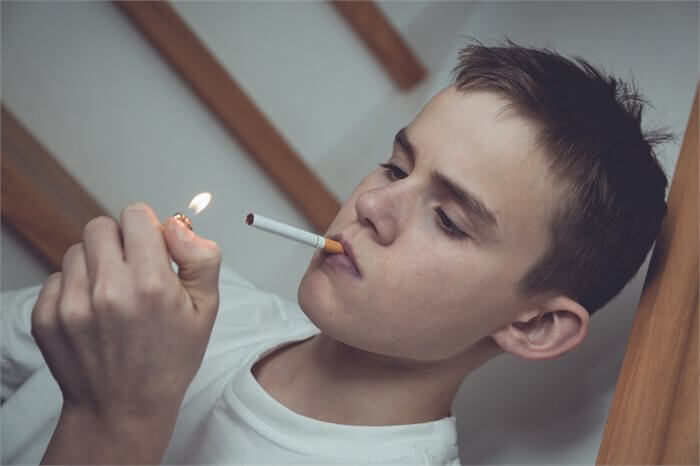 שליטה עצמית נמוכה עלולה להוביל ילדים לעישון