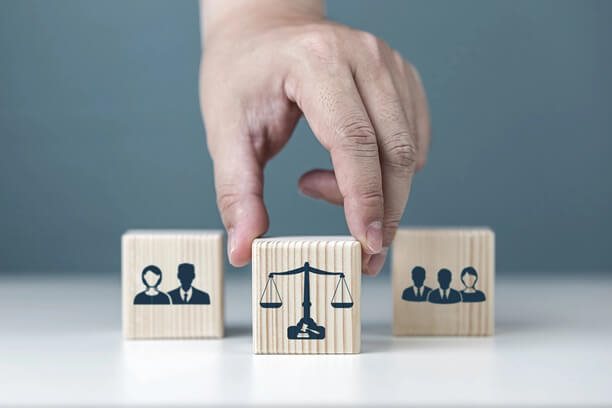 קורבנות אלימות במשפחה: מבט משפחתי וטיפולי