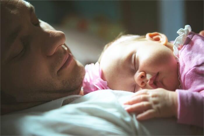 דיכאון אחרי לידה בקרב אבות - סיכום מאמרם של Don & Mickelson